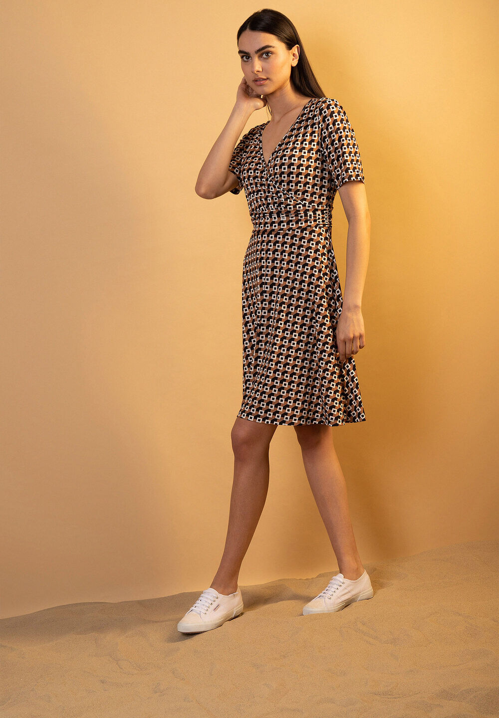 Jerseykleid, grafischer Print, Sommer-Kollektion, beige Detailansicht 1